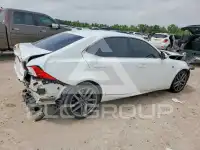 2016 Lexus IS photo
