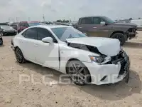 2016 Lexus IS photo