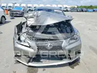 2016 Lexus IS photo
