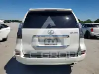 2016 Lexus GX photo
