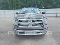 2016 RAM 1500 photo