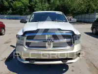 2016 RAM 1500 photo