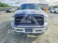 2016 RAM 1500 photo