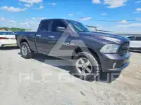 2016 RAM 1500 photo