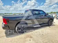 2016 RAM 1500 photo