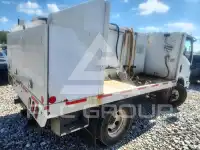 2016 Isuzu NPR фото