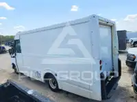 2016 Isuzu NPR photo