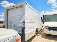 2016 Isuzu NPR photo