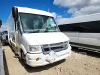 2016 Isuzu NPR photo