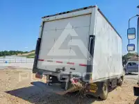 2016 Isuzu NPR фото