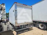 2016 Isuzu NPR фото