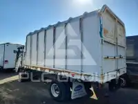 2016 Isuzu NPR photo