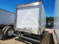 2016 Isuzu NPR фото