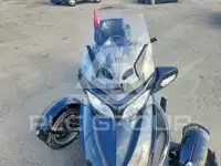 2016 Can-AM SPYDER фото