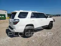 2016 Toyota 4 RUNNER photo