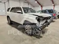 2016 Toyota 4 RUNNER photo