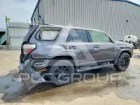 2016 Toyota 4 RUNNER photo