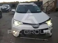 2016 Toyota RAV4 фото