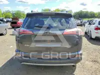 2016 Toyota RAV4 фото