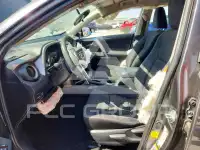 2016 Toyota RAV4 фото