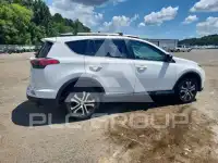 2016 Toyota RAV4 фото