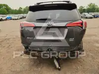2016 Toyota RAV4 фото