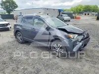 2016 Toyota RAV4 фото