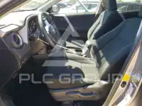 2016 Toyota RAV4 фото