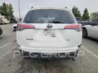 2016 Toyota RAV4 фото