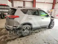 2016 Toyota RAV4 фото