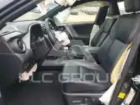 2016 Toyota RAV4 фото