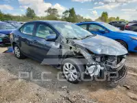 2016 Toyota COROLLA фото