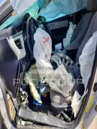 2016 Toyota COROLLA фото