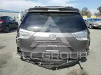 2016 Toyota SIENNA фото