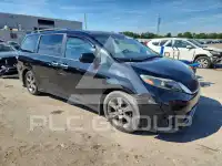 2016 Toyota SIENNA photo