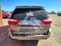 2016 Toyota SIENNA фото