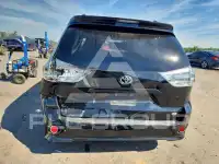 2016 Toyota SIENNA photo
