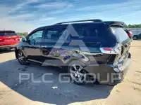 2016 Toyota SIENNA photo
