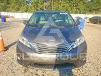 2016 Toyota SIENNA фото