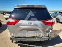 2016 Toyota SIENNA фото