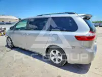 2016 Toyota SIENNA фото