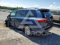 2016 Toyota SIENNA фото