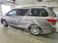 2016 Toyota SIENNA фото