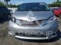 2016 Toyota SIENNA photo
