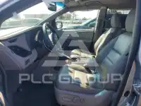 2016 Toyota SIENNA photo