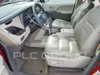 2016 Toyota SIENNA photo