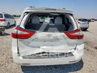 2016 Toyota SIENNA фото
