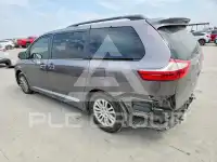 2016 Toyota SIENNA фото