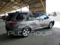 2016 Toyota SIENNA photo