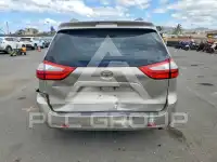 2016 Toyota SIENNA фото